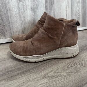 Bionica ORLINDA Suede Ankle Boots Bootie Womens 9.5 Hiking Outdoors Gorpcore